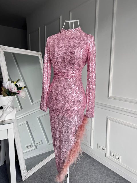 Rochie Luxury cu paiete si puf Pink Edition