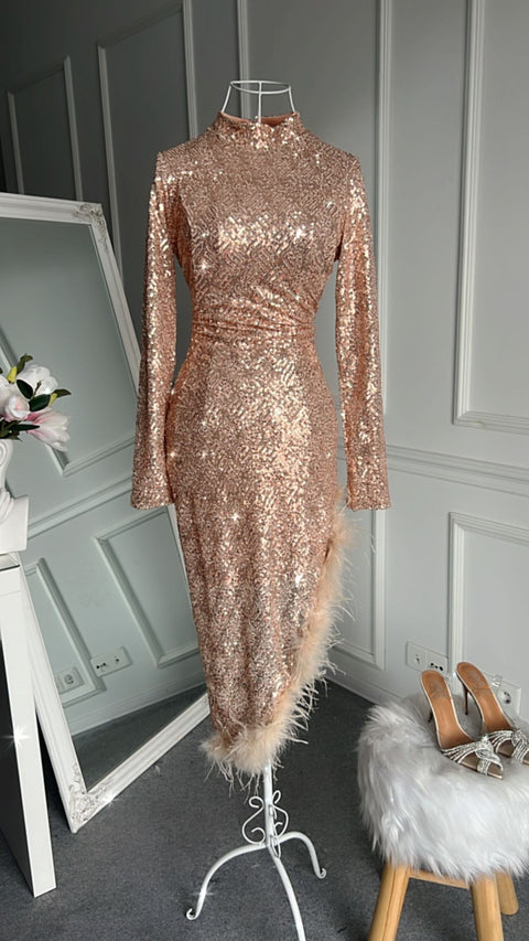 Rochie Luxury cu paiete si puf Gold Edition